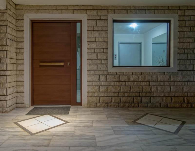 Comment choisir une porte d'entr&eacute;e qui valorise votre habitation